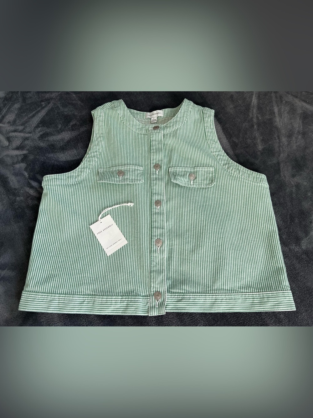 Free Assembly Mint Jean Silver Button Down Pocket Top Womenโs L